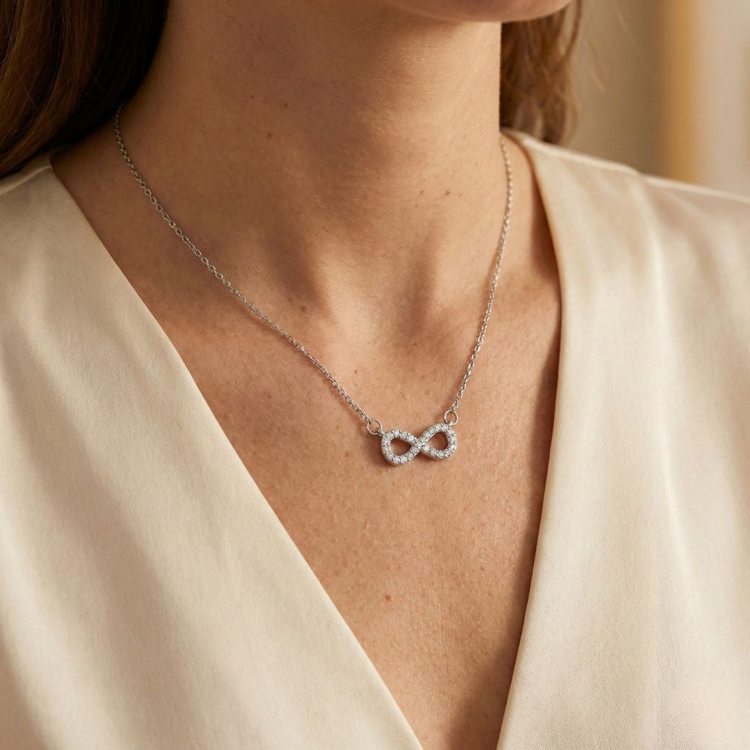 שרשרת אינפיניטי לנכדה מבית ונסוריני