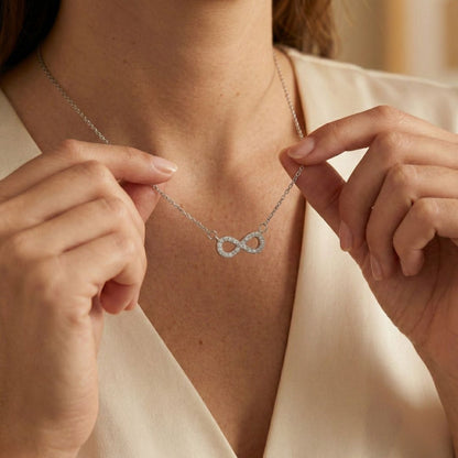 שרשרת אינפיניטי לילדה מבית ונסוריני