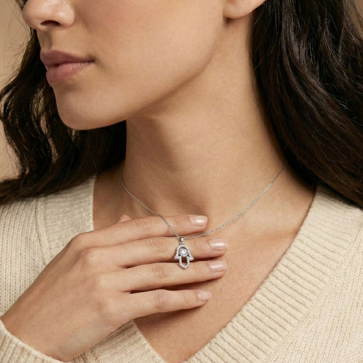 שרשרת חמסה לנכדה מבית ונסוריני