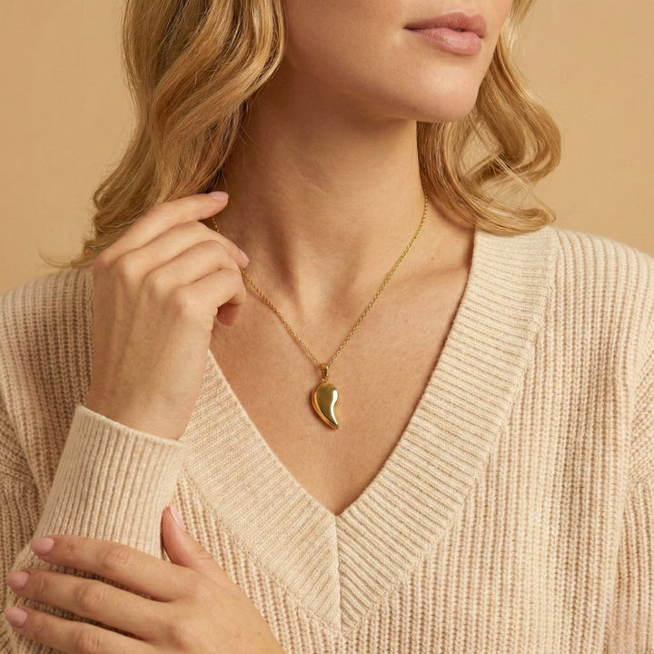 זוג שרשראות לב "החצי המשלים" לילדה מבית ונסוריני