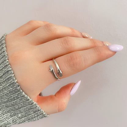 טבעת חיבוק עם ברכה מרגשת מבית ונסוריני