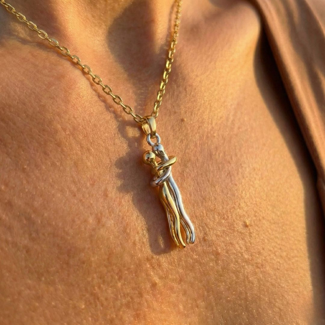 שרשרת חיבוק מבית ונסוריני