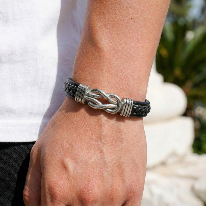 צמיד הקשר האינסופי עם חריטה מבית ונסוריני