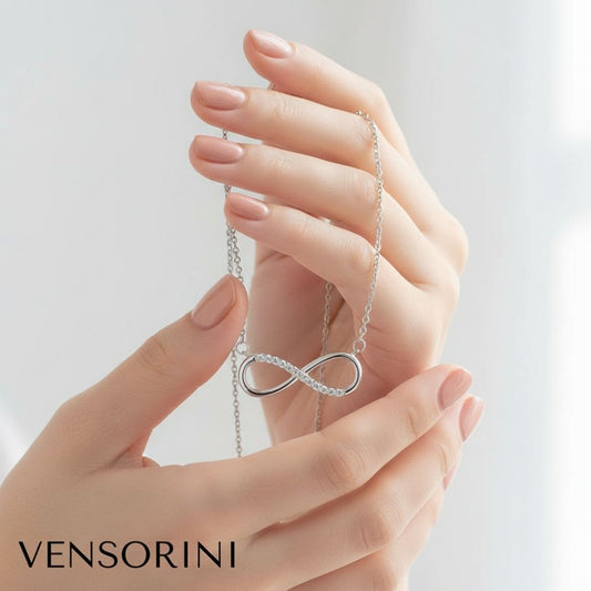 שרשרת אינפיניטי לילדה מבית ונסוריני